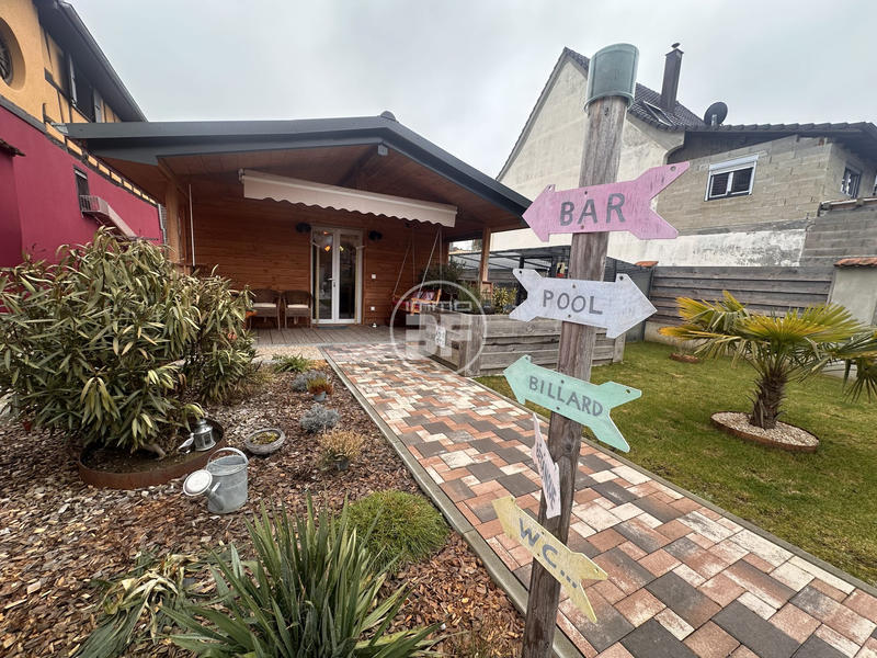 Maison - 226 m² - 6 pièces