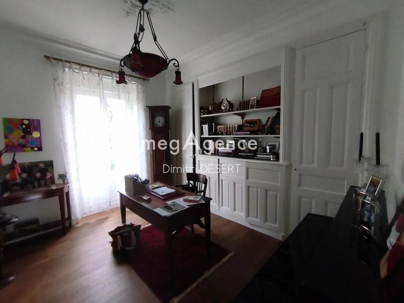 Maison - 193 m² - 10 pièces