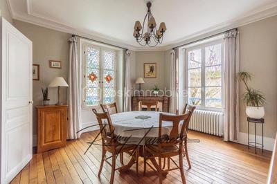 Demeure - 170 m² - 7 pièces