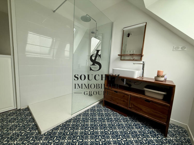 Maison - 134 m² - 8 pièces