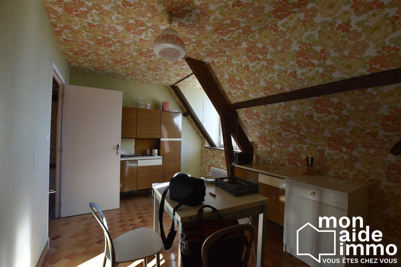 Maison traditionnelle - 240 m² - 9 pièces