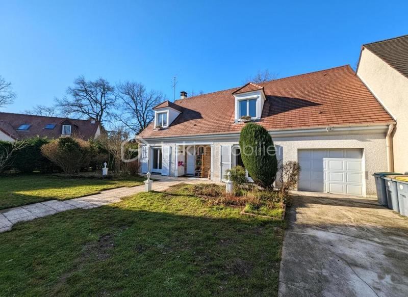 Maison traditionnelle - 150 m² - 7 pièces