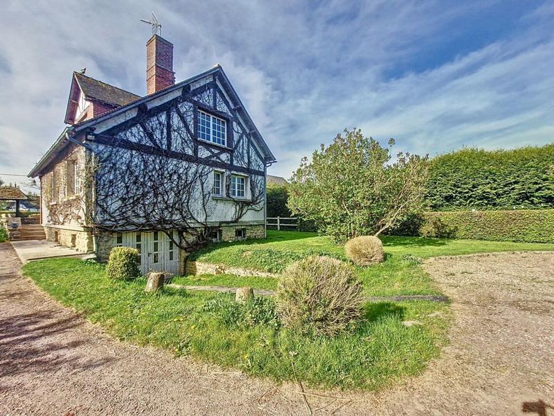 Maison - 96 m² - 5 pièces