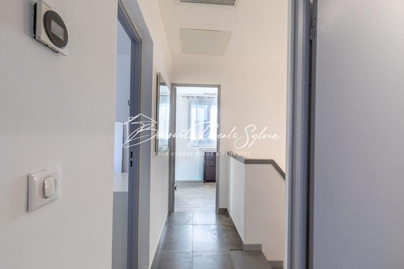 Maison - 93 m² - 5 pièces