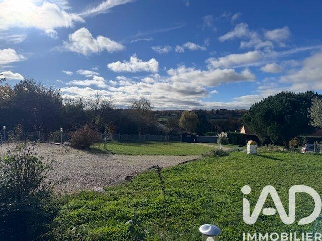 Maison - 219 m² - 6 pièces