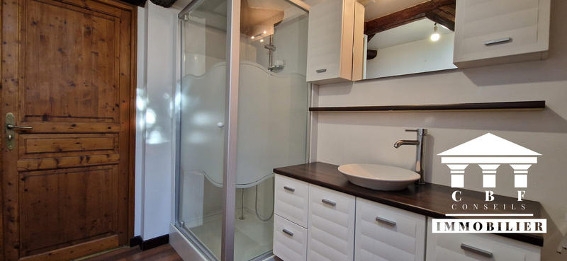 Maison - 220 m² - 10 pièces