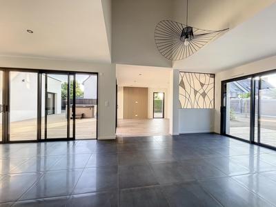 Maison contemporaine - 164 m² - 6 pièces