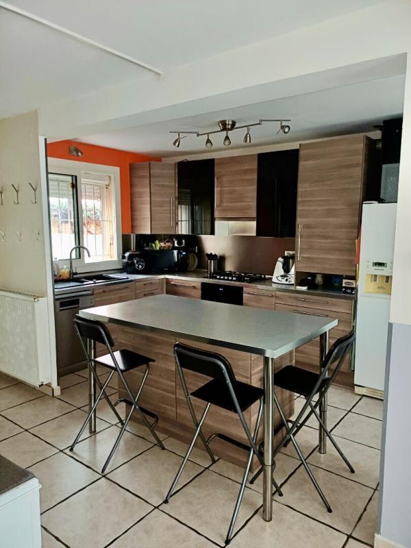 Maison - 93 m² - 5 pièces