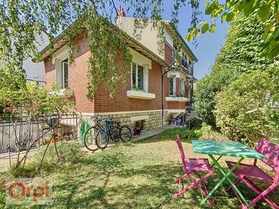 Maison - 109 m² - 6 pièces