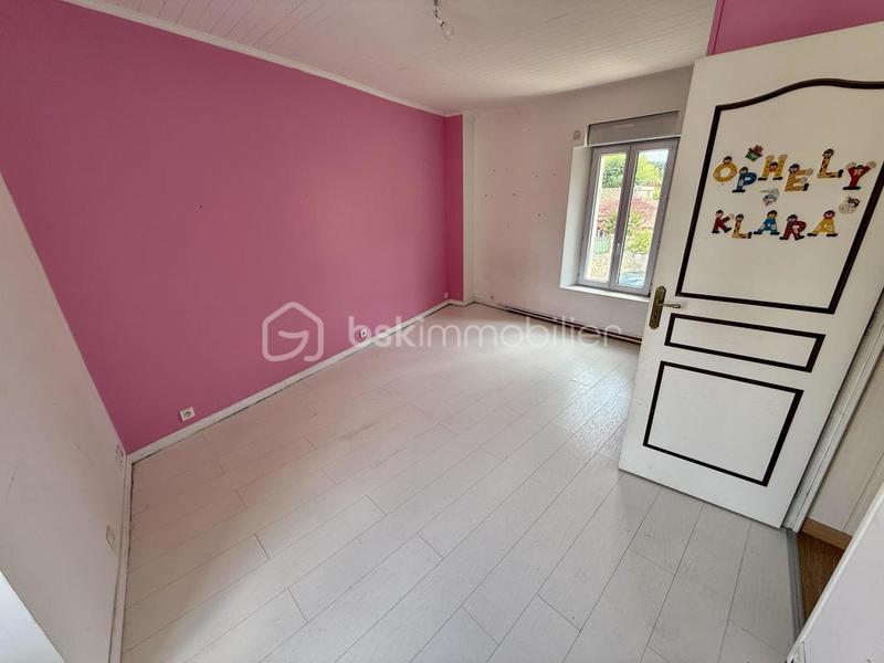 Maison - 240 m² - 9 pièces