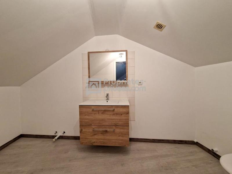 Maison - 96 m² - 5 pièces