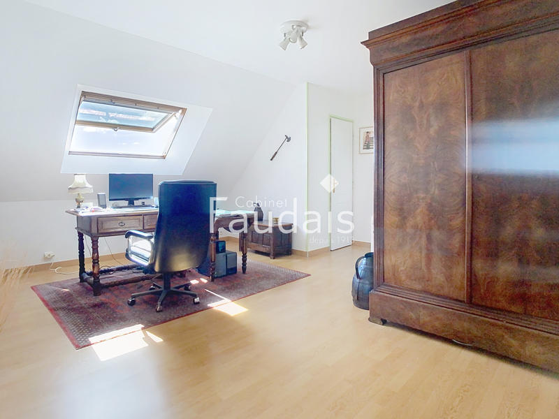 Maison - 137 m² - 6 pièces