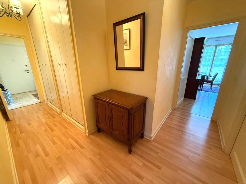 Appartement - 84 m² - 3 pièces