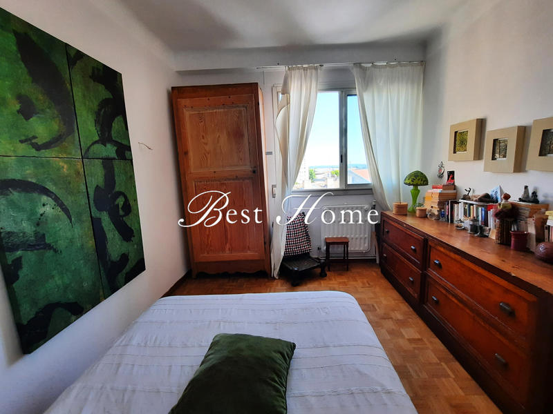 Appartement - 81 m² - 3 pièces