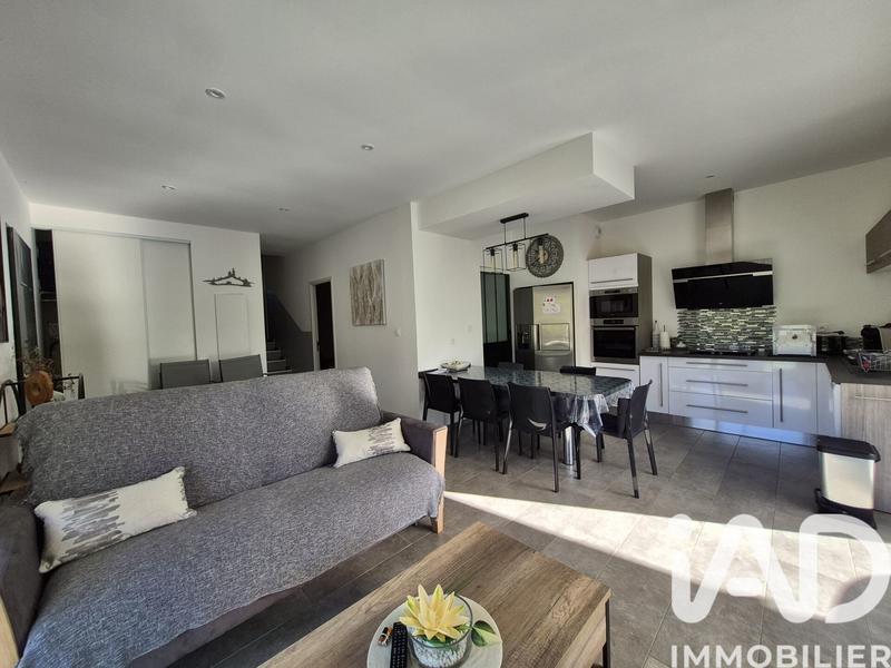 Maison - 164 m² - 10 pièces