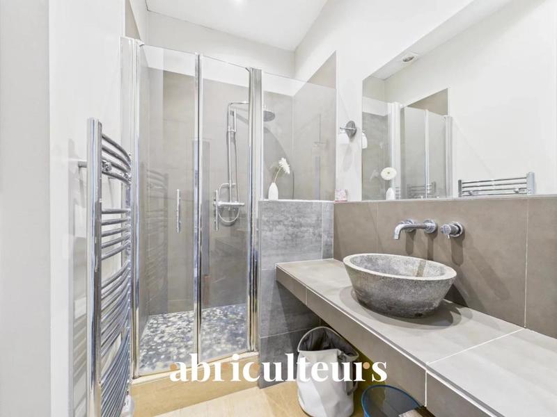 Appartement ancien - 88 m² - 4 pièces