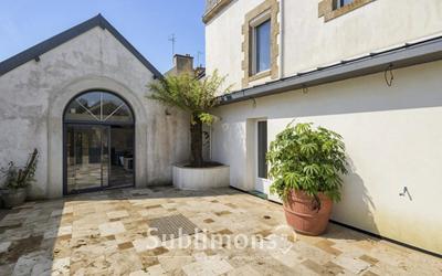 Maison de maîtres - 223 m² - 9 pièces