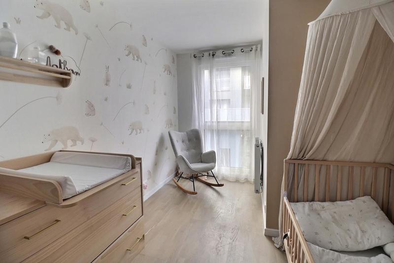 Appartement - 86 m² - 5 pièces