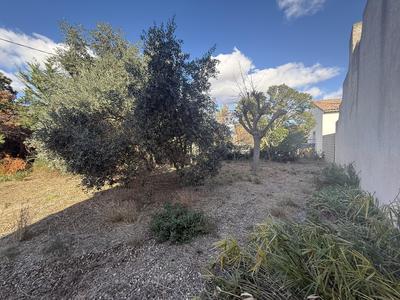 Terrain constructible - 552 m²