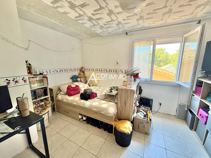 Maison - 211 m² - 9 pièces