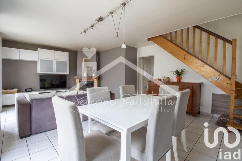 Maison - 121 m² - 7 pièces