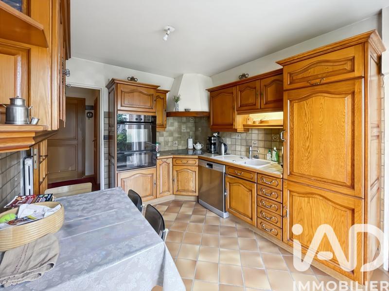 Maison - 90 m² - 5 pièces