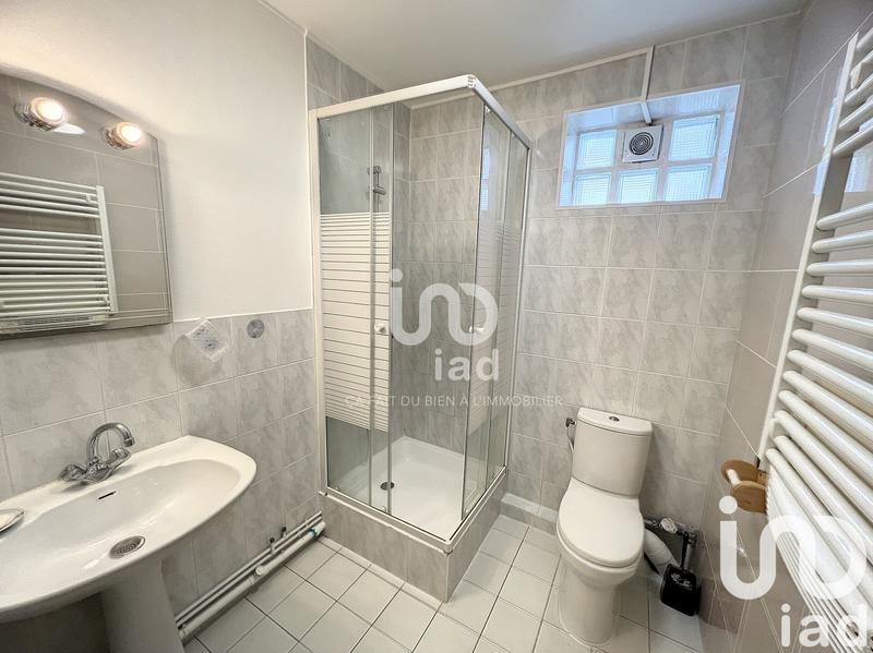 Maison - 220 m² - 9 pièces