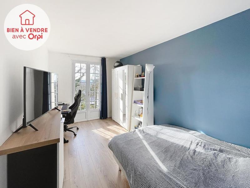 Maison - 197 m² - 8 pièces