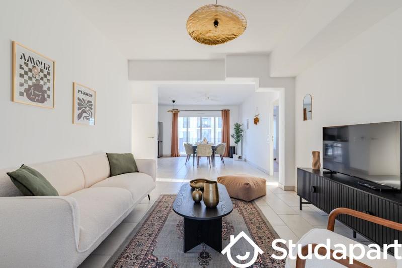 Chambre - 12 m² - 1 pièce