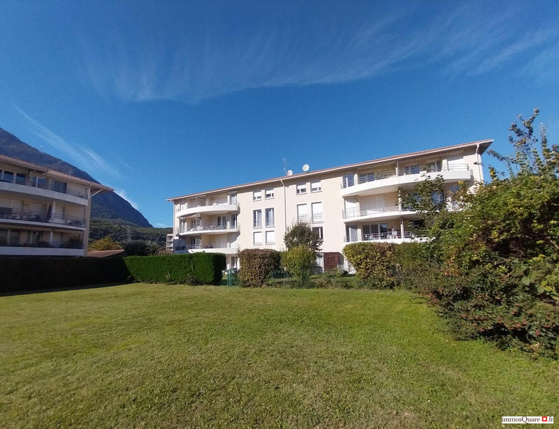 Appartement - 82 m² - 4 pièces