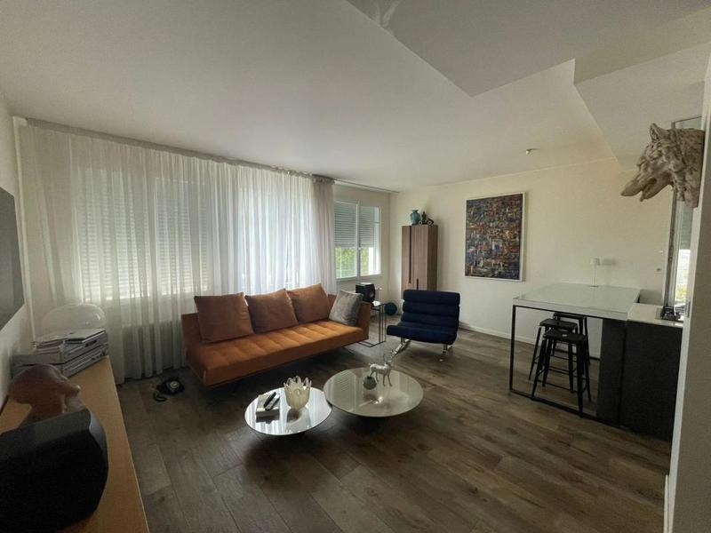 Propriété - 277 m² - 6 pièces