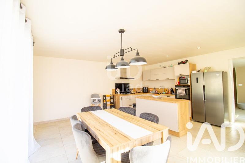 Maison - 111 m² - 4 pièces