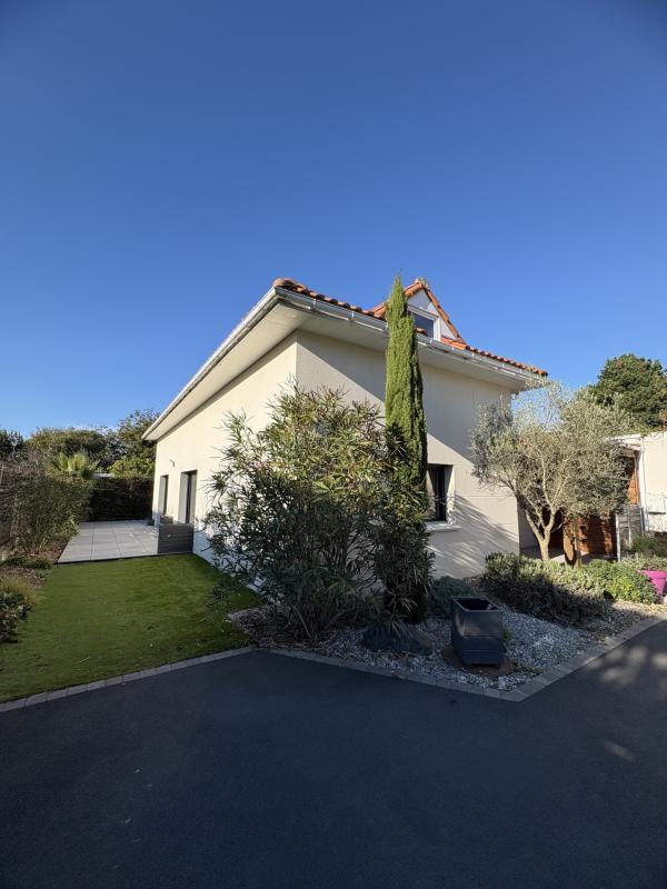 Maison - 158 m² - 6 pièces