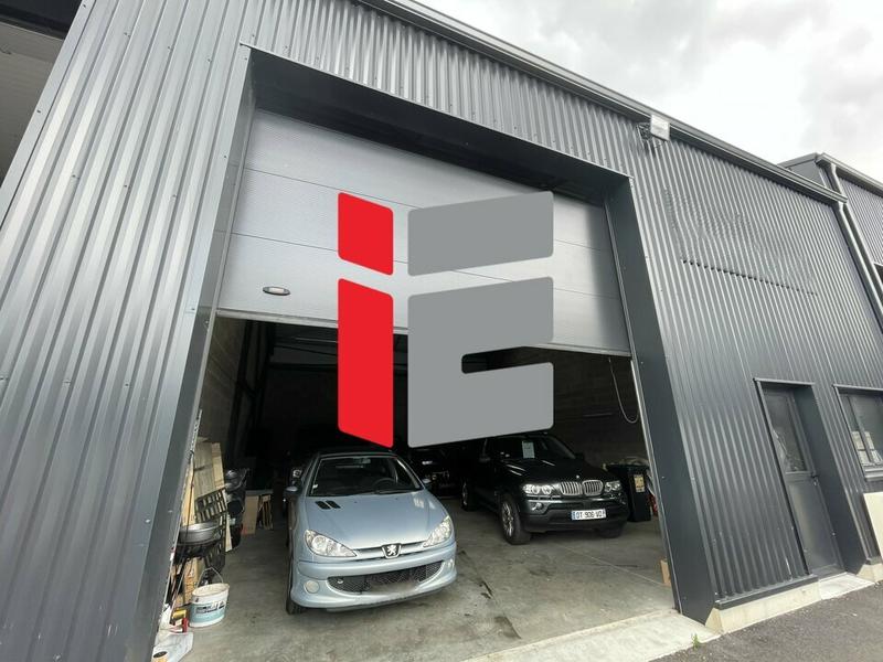 Local d'activité / Entrepôt - 125 m²
