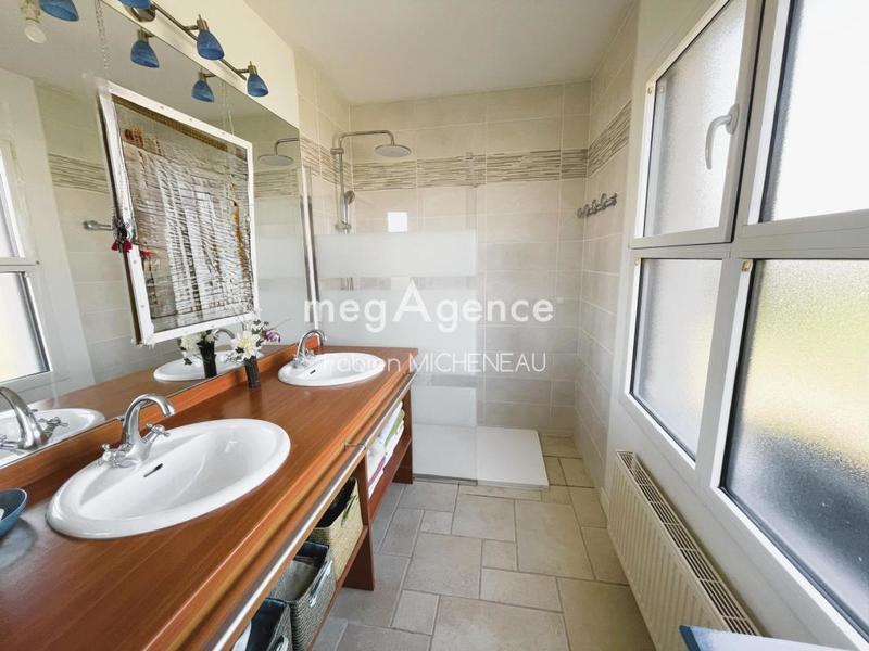 Maison - 149 m² - 8 pièces