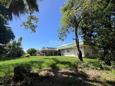 Villa - 395 m² - 16 pièces