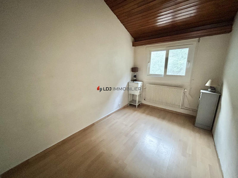Appartement - 93 m² - 3 pièces
