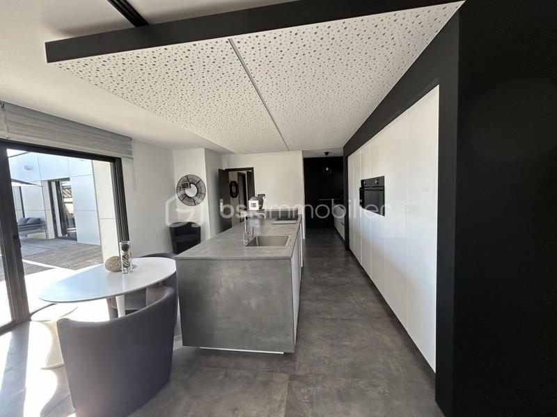 Maison - 145 m² - 5 pièces