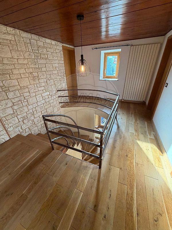 Château - 240 m² - 9 pièces