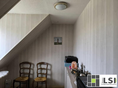 Maison - 90 m² - 5 pièces