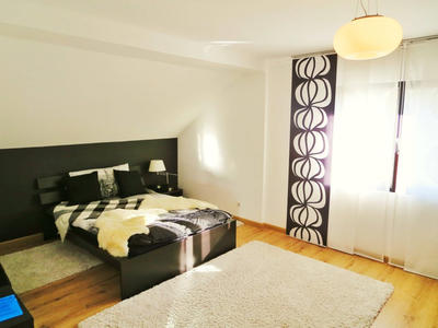 Maison - 180 m² - 5 pièces