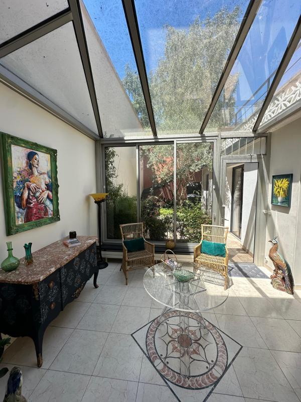 Maison - 424 m² - 13 pièces