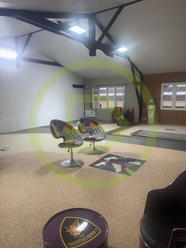 Local d'activités - 123 m² - 3 pièces