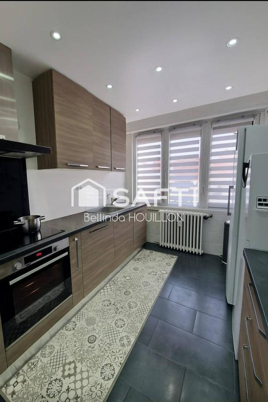 Appartement - 146 m² - 8 pièces
