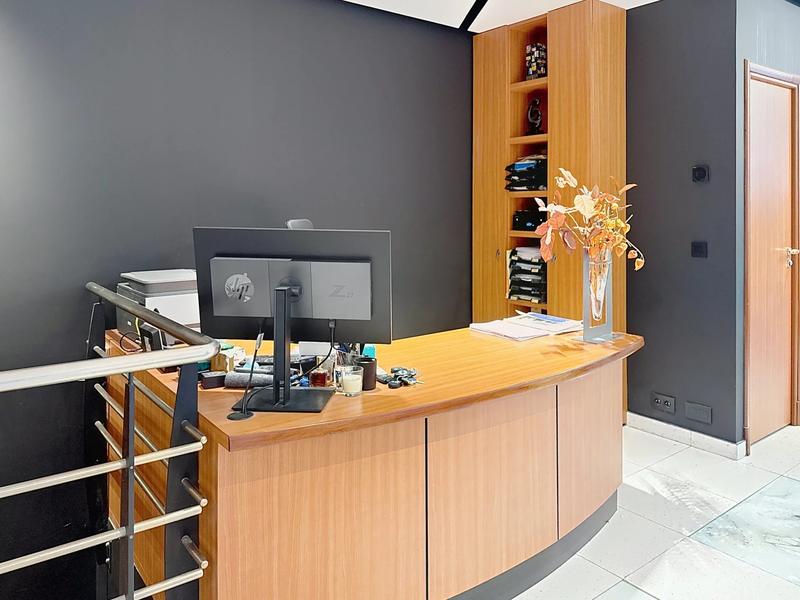 Bureau - 75 m² - 3 pièces