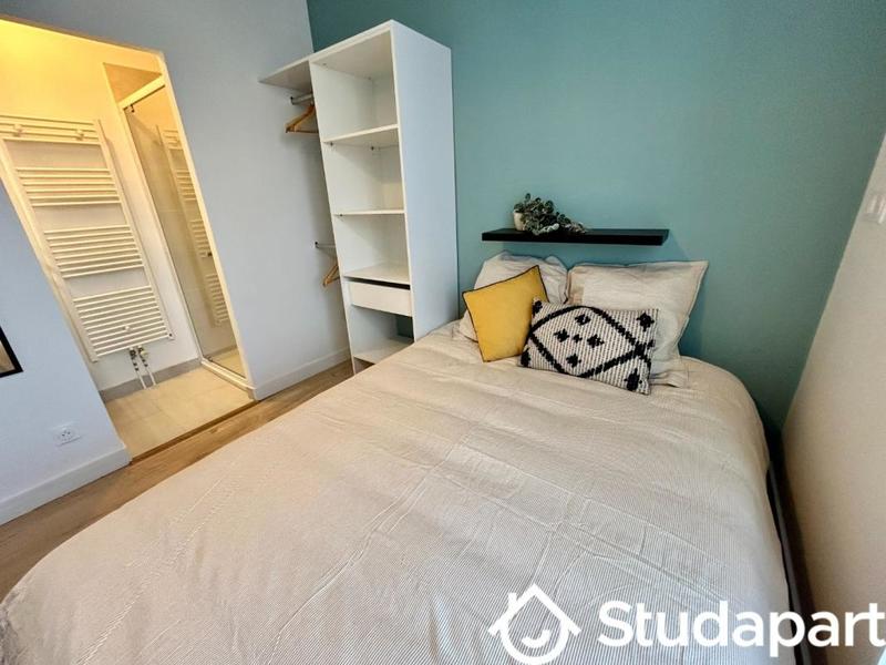 Chambre - 13 m² - 1 pièce