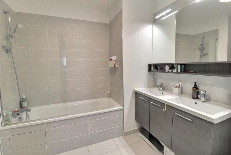 Appartement - 86 m² - 5 pièces