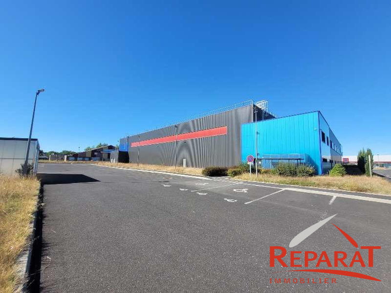 Local commercial - 4 174 m²