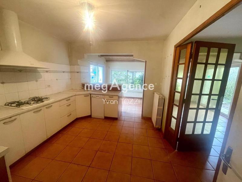 Maison - 140 m² - 6 pièces