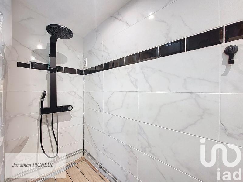 Maison - 220 m² - 7 pièces